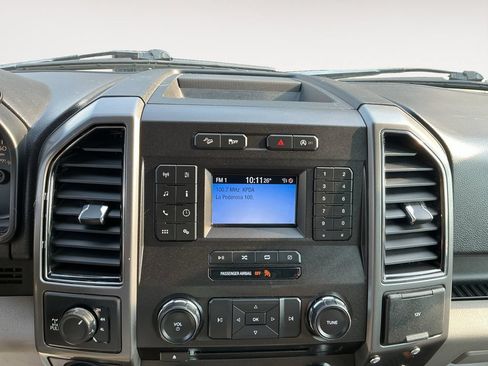 Used 2018 Ford F150 XLT w/ Heavy-Duty Payload Package AWD/4WD image 14
