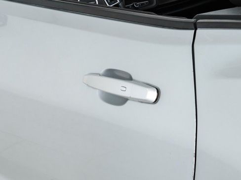 Used 2019 Chevrolet Camaro LT RWD image 32
