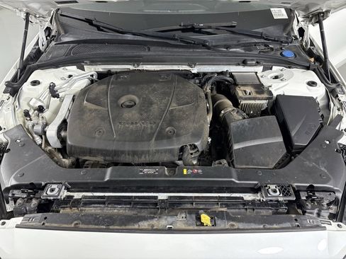 Used 2019 Volvo S60 T5 R-Design image 42