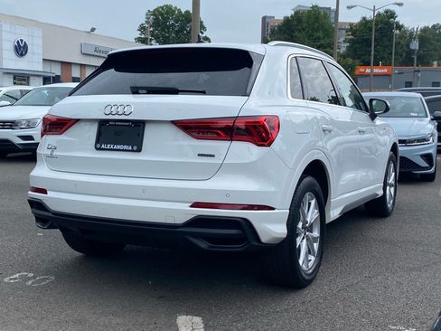 Used 2023 Audi Q3 2.0T Premium w/ Convenience Package AWD/4WD image 3