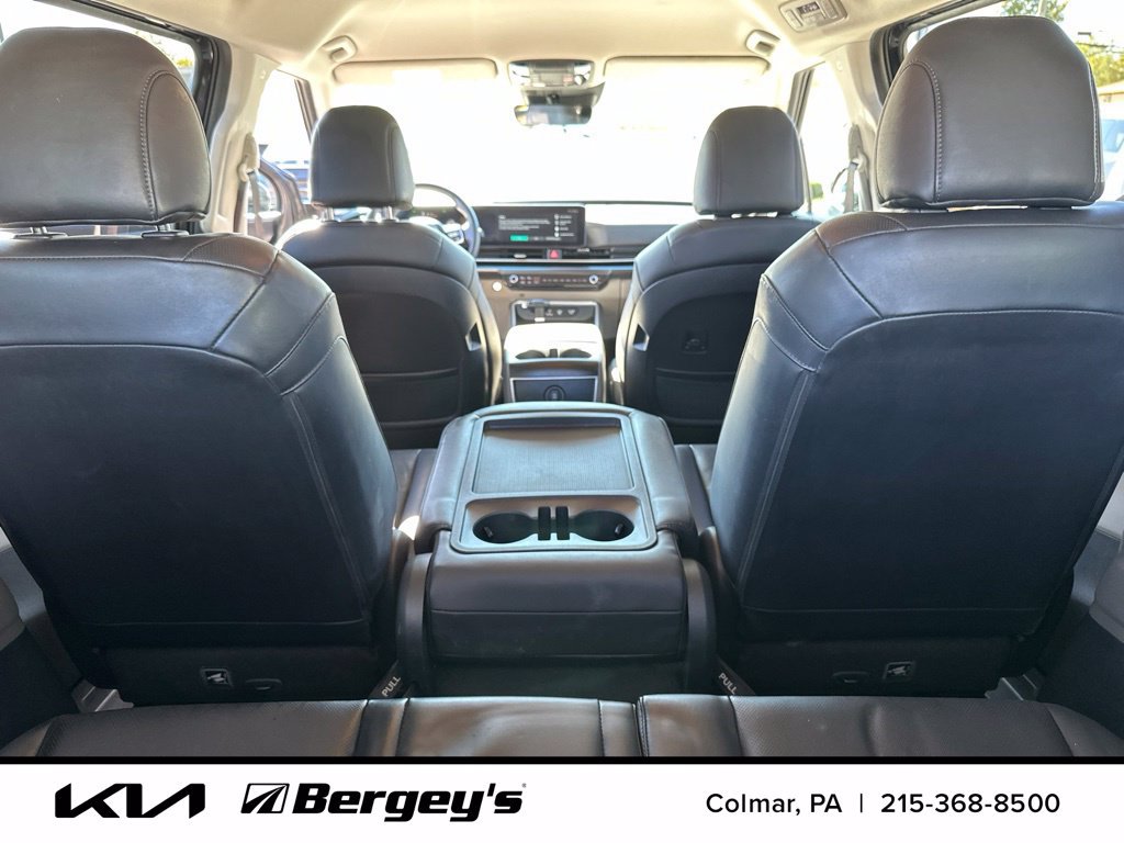 Certified 2025 Kia Carnival FWD image 18