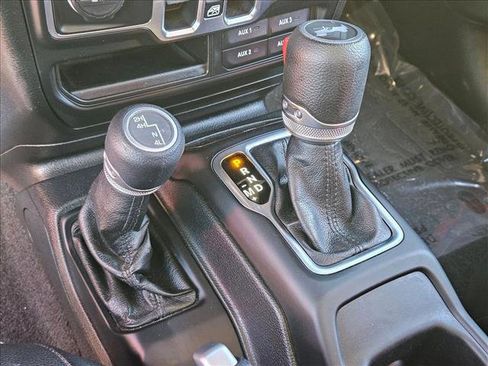 Used 2021 Jeep Wrangler Unlimited Sport image 10