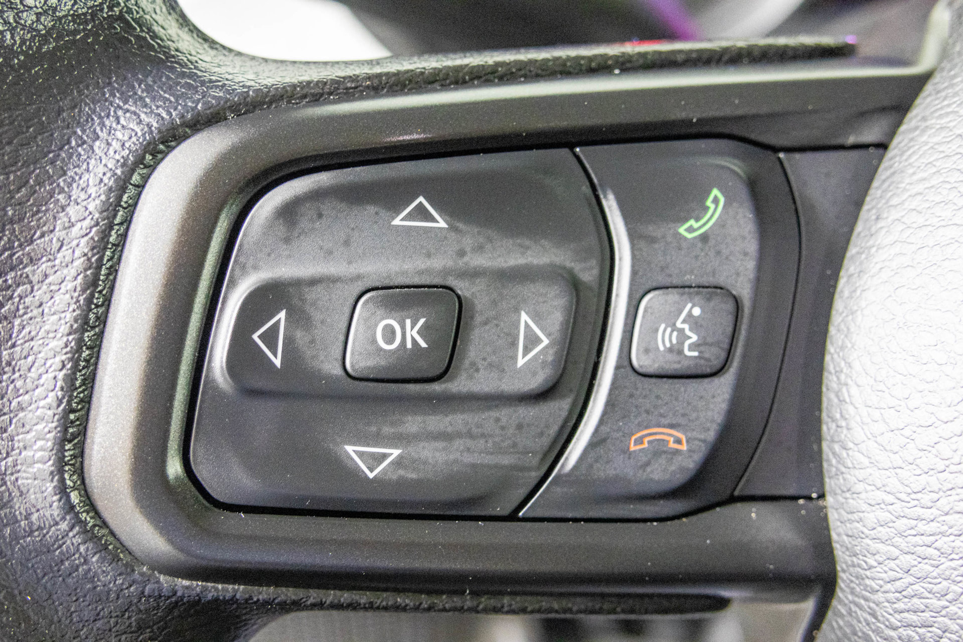 Used 2025 Jeep Gladiator Sport AWD/4WD image 30