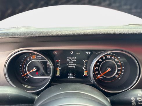 Used 2018 Jeep Wrangler Unlimited Sport S AWD/4WD image 24