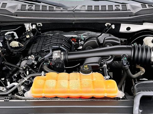 Used 2018 Ford F150 XLT RWD image 9