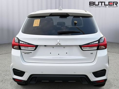 Used 2021 Mitsubishi Outlander Sport SE FWD image 9