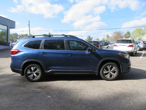 Used 2021 Subaru Ascent Premium w/ Convenience Package image 4