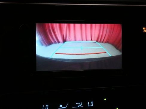 Used 2017 Toyota Corolla iM image 16