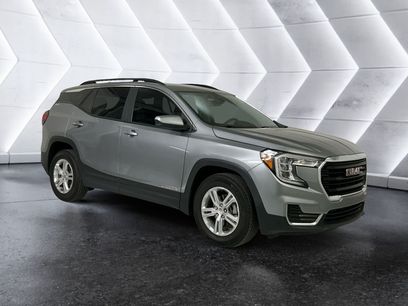 Used 2024 GMC Terrain SLE w/ Driver Convenience Package