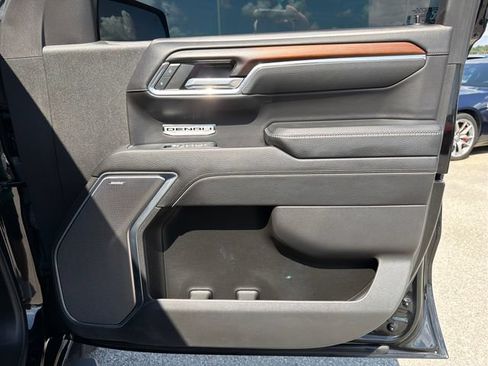 Used 2024 GMC Sierra 1500 Denali w/ Technology Package AWD/4WD image 25