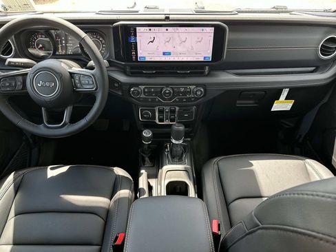 New 2026 Jeep Gladiator Sport AWD/4WD image 10