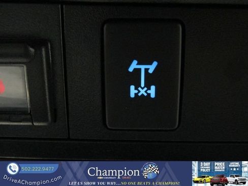 Used 2021 Toyota Tacoma TRD Off-Road image 39