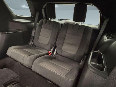 Used 2019 Ford Explorer XLT AWD/4WD image 22