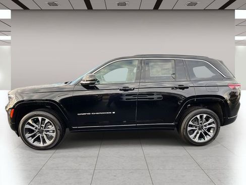 New 2025 Jeep Grand Cherokee Overland w/ Adv Protech Group III image 7