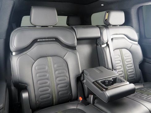 Used 2024 Rivian R1S Adventure AWD/4WD image 17