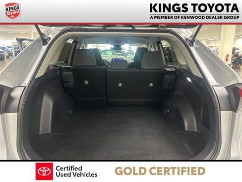 Used 2025 Toyota RAV4 XLE image 21