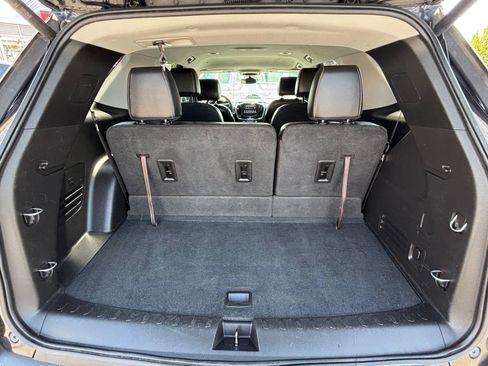 Used 2019 Chevrolet Traverse LT w/ LT Premium Package AWD/4WD image 10