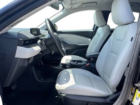 Used 2025 Ford Mustang Mach-E Premium AWD/4WD image 9