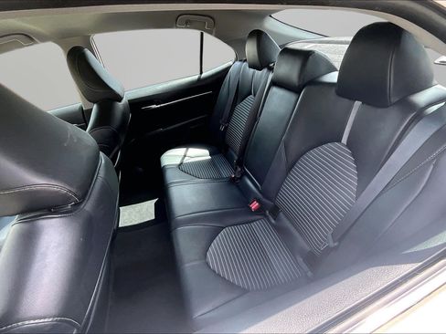 Used 2024 Toyota Camry SE FWD image 18