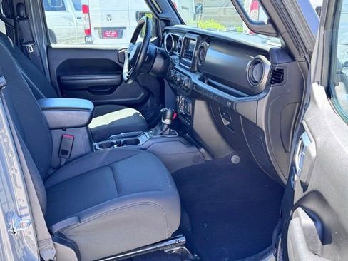 Used 2023 Jeep Wrangler Unlimited w/ Cold Weather Group AWD/4WD image 17