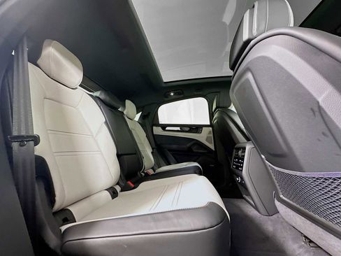 New 2026 Porsche Cayenne S image 27