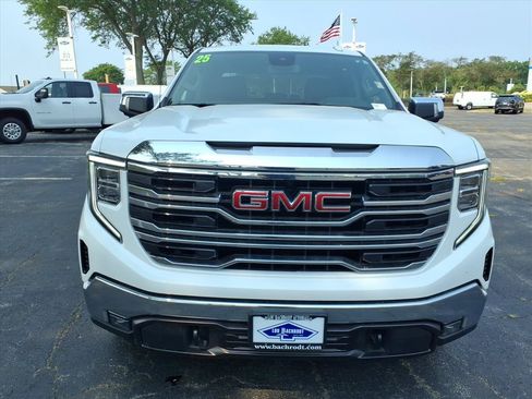 Used 2025 GMC Sierra 1500 SLT AWD/4WD image 2