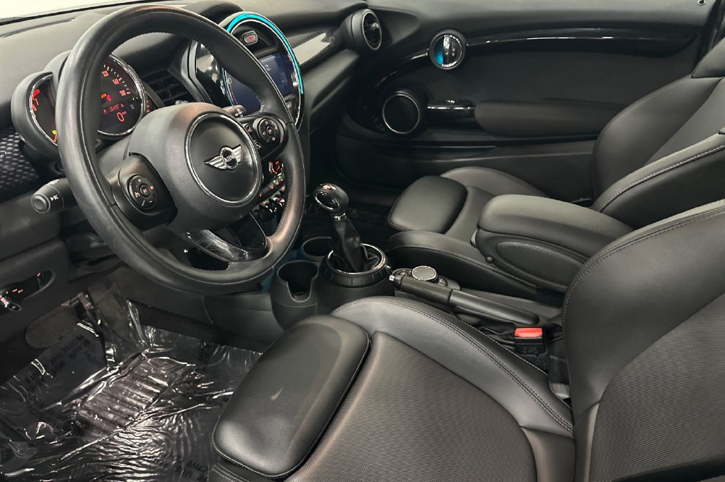 Used 2015 MINI Cooper S FWD image 10