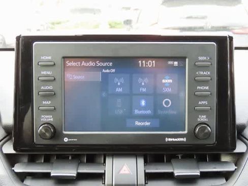 Used 2022 Toyota RAV4 LE image 19