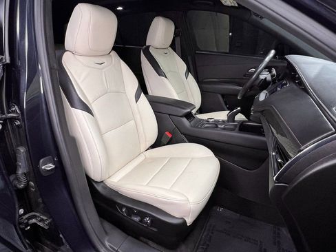 Used 2023 Cadillac XT4 Sport AWD/4WD image 4