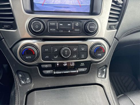 Used 2017 Chevrolet Suburban Premier AWD/4WD image 27