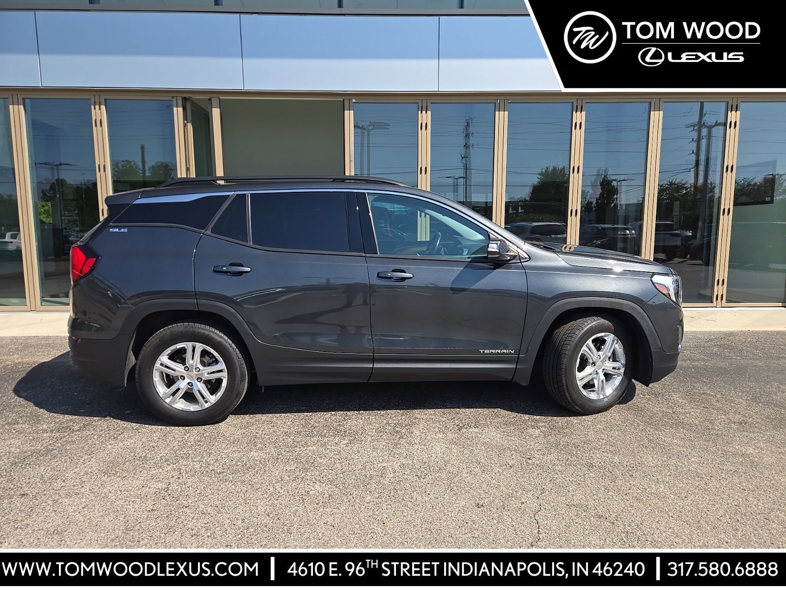 Used 2018 GMC Terrain SLE w/ Driver Convenience Package FWD image 1