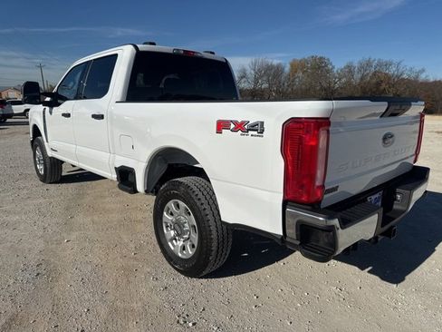 Used 2024 Ford F250 XLT w/ FX4 Off-Road Package image 4