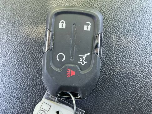 Used 2023 GMC Acadia SLE w/ Driver Convenience Package AWD/4WD image 38