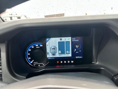 Used 2024 Ford Bronco Big Bend image 8