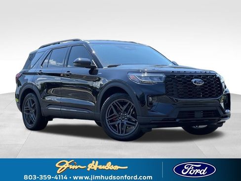 New 2025 Ford Explorer ST-Line w/ Premium Package image 1