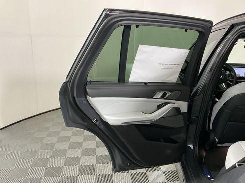 New 2026 BMW X5 M60i image 27