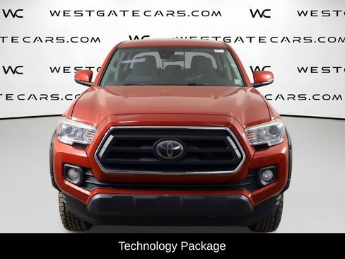 Used 2022 Toyota Tacoma SR5 w/ Technology Package RWD image 2