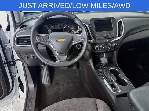 Used 2024 Chevrolet Equinox LT AWD/4WD image 21