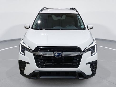 Used 2023 Subaru Ascent Limited image 2