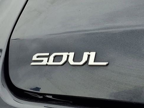 Used 2024 Kia Soul LX w/ Option Group 015 FWD image 29
