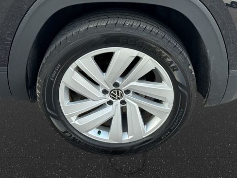 Used 2023 Volkswagen Atlas Cross Sport SE FWD image 20