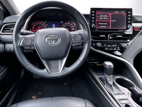 Used 2022 Toyota Camry XSE image 11