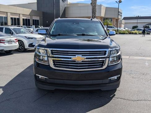 Used 2018 Chevrolet Suburban Premier image 2