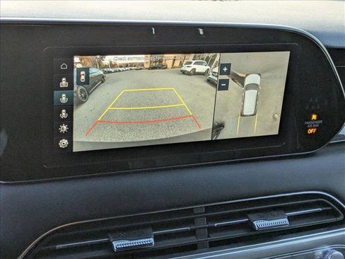 Used 2021 Hyundai Palisade Calligraphy w/ Winter Package image 11