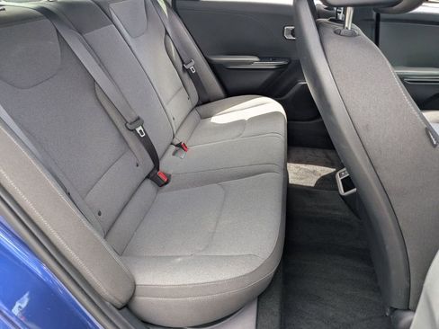 Used 2025 Kia K4 FWD image 26