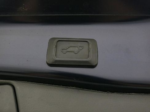 Used 2023 Toyota RAV4 XLE w/ Convenience Package AWD/4WD image 13