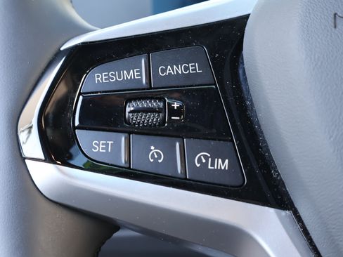 Used 2025 BMW i4 xDrive40i w/ Parking Assistance Package image 25