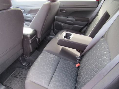 Used 2024 Mitsubishi Outlander Sport ES AWD/4WD image 13