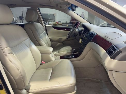 Used 2004 Lexus ES 330 image 27