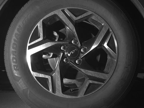 Used 2024 Kia Sportage LX image 15